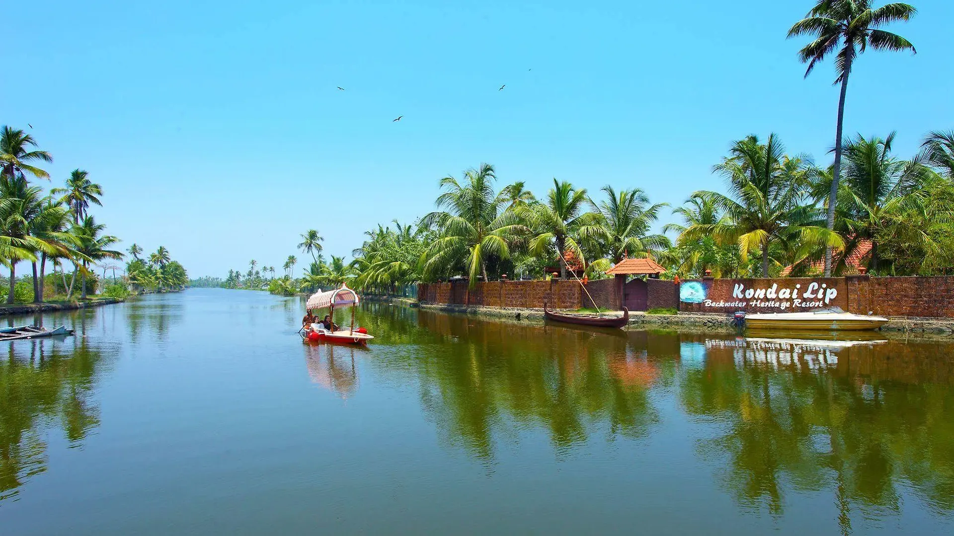 Kondai Lip Backwater Heritage Resort Kochi India