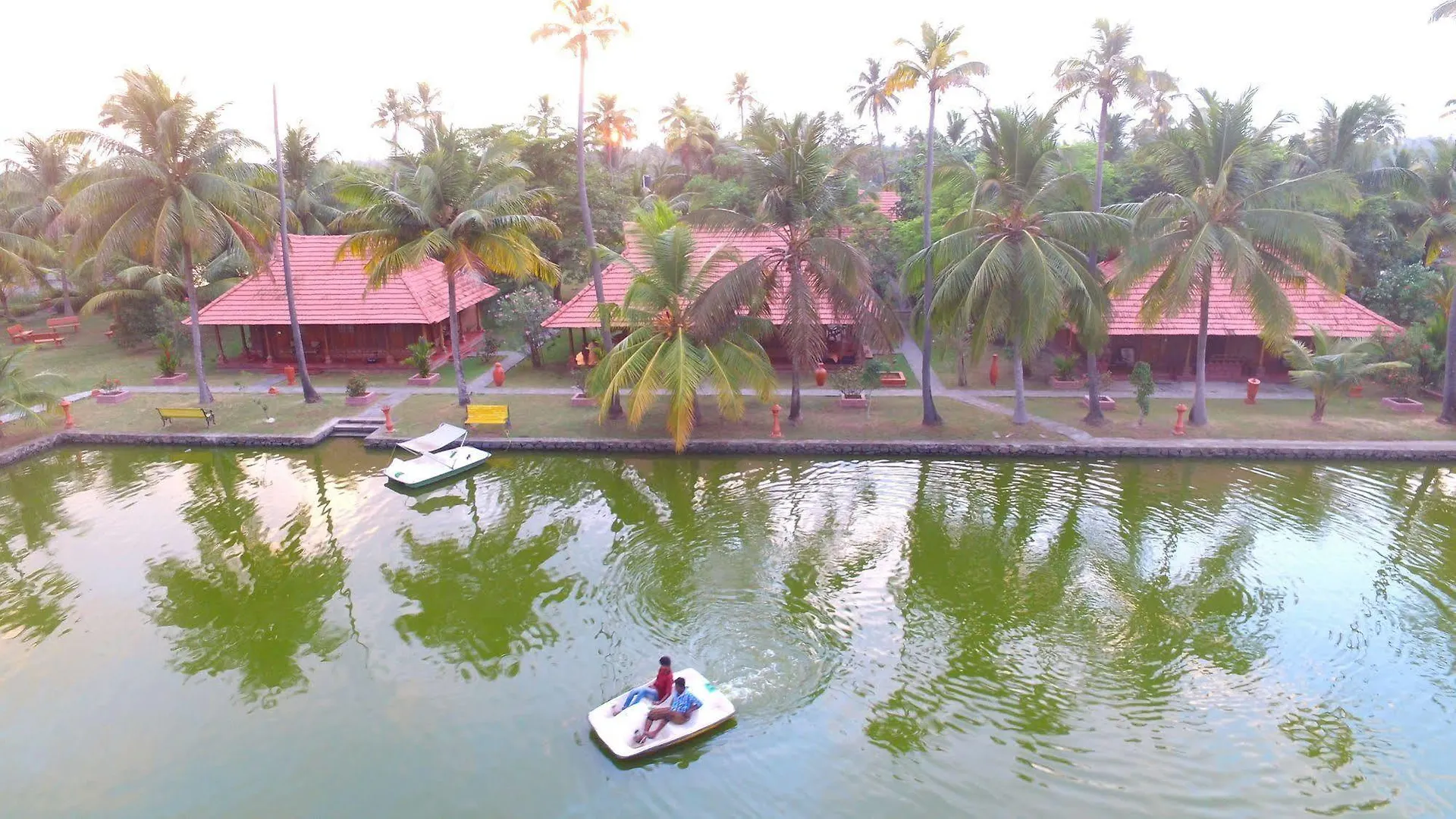 Kondai Lip Backwater Heritage Resort Коччи