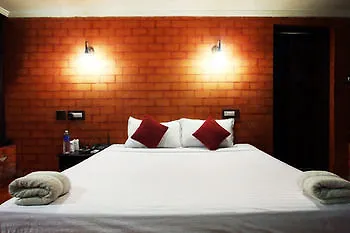 Kondai Lip Backwater Heritage Resort Kochi India