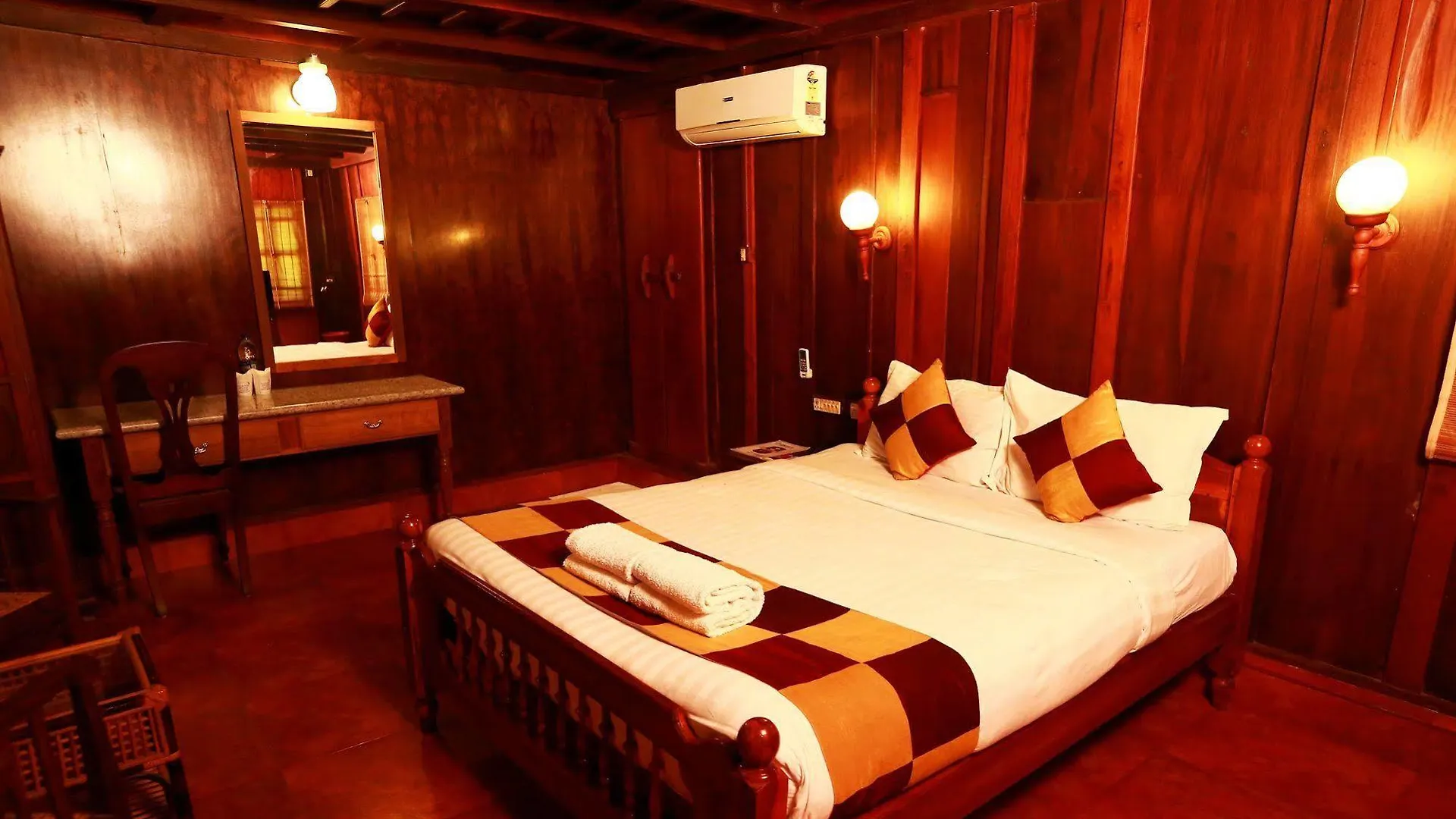 Kondai Lip Backwater Heritage Resort Kochi